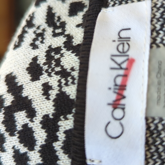 Calvin Klein Women’s Long Animal Print Cardigan - Picture 16 of 16